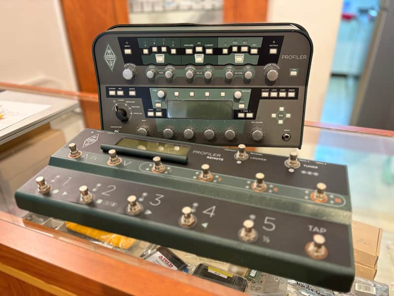 Kemper Amps Profiler PowerHead 600-Watt Modeling Guitar Amp Head with Remote Controller Pedal - Black image 1