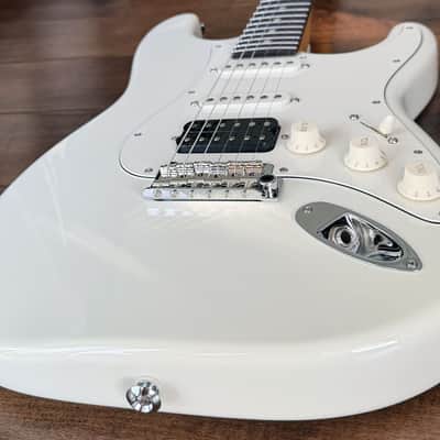 Suhr Classic S Antique Electric Guitar Olympic White Rosewood Neck 93572 image 3