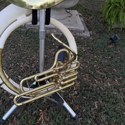 Conn 36K Sousaphone Fiberglass With Brass Bell (Hybrid) - Lacquer image 3