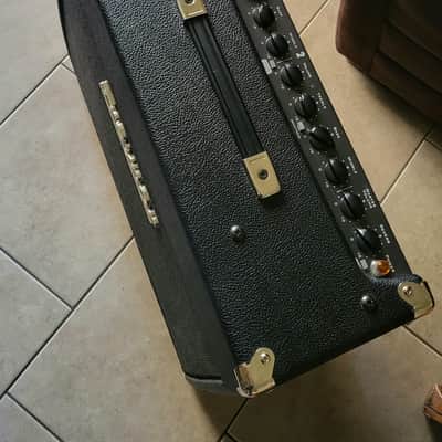 Traynor YCV50B Custom Valve 50-Watt 1x12" Guitar Combo image 3