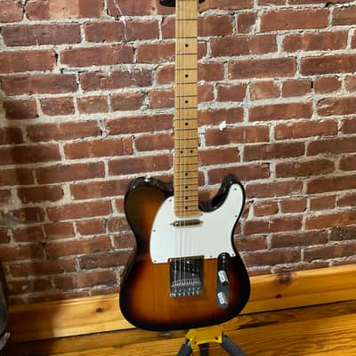 Fender Player Telecaster with Maple Fretboard 2018 - Present - 3-Color Sunburst image 1