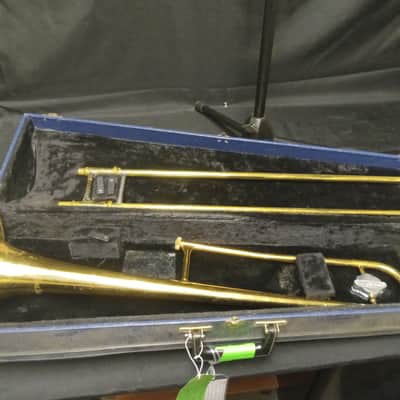 Holton Collegiate Slide Trombone serial 005869 - Lacquer image 1