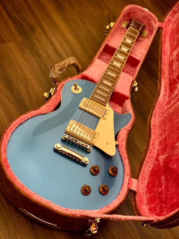 Tokai LS-122 PHB Love Rock Japan in Pelham Blue weight 4.15 KG S/N