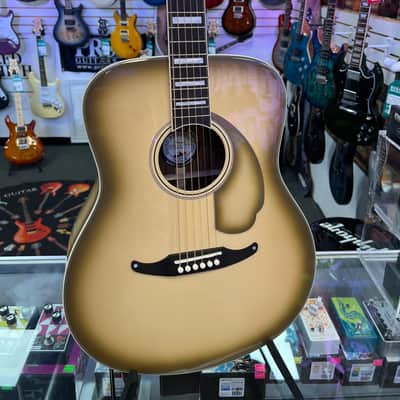 Fender Limited Edition California Vintage Palomino with Case, Antigua Pickguard, Antigua image 4