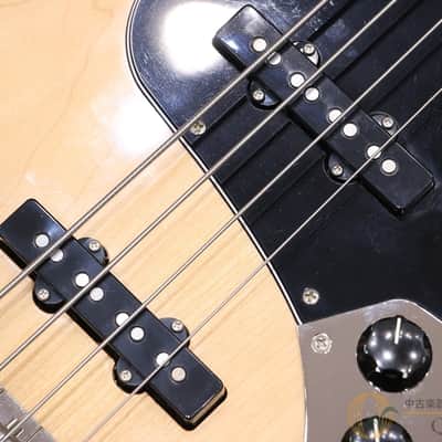 Squier by Fender Classic Vibe 70s Jazz Bass Natural image 10