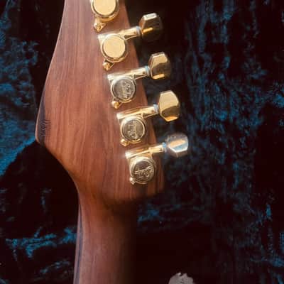 Suhr Modern Trans Amber Maple Flame image 10