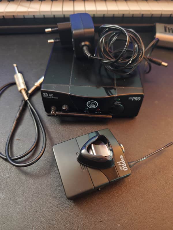 Trasmettitore AKG WMS40MINI-ism2/ch70 image 1
