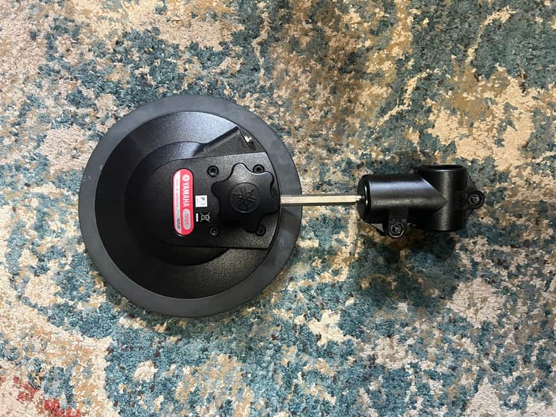 Yamaha TP65 Single-Zone 8.5" Electronic Drum Pad with mount image 1