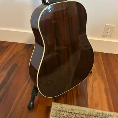 Gibson Brad Paisley J-45 2010 - 2013 - Cherry Sunburst image 7