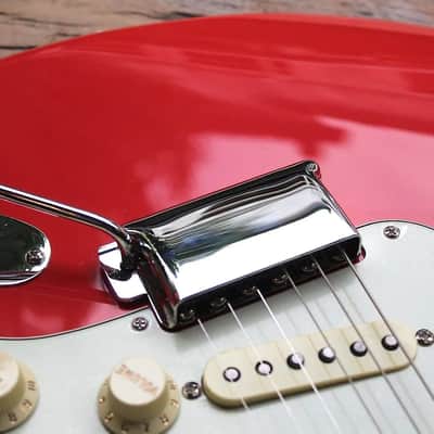 Fender American Vintage II '61 Stratocaster Fiesta Red, HARDCASE image 5