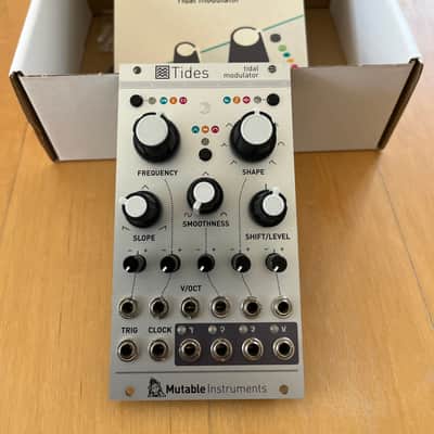 Mutable Instruments Tides V2 2018 - Present - Silver image 1