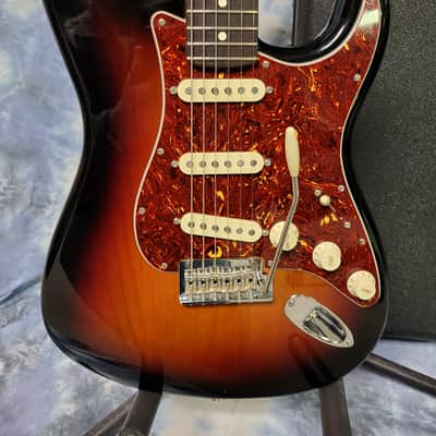 Video Demo 2022 Fender American Professional II Sunburst COA New Fender Locking Tuners Tex Mex Pickups New Strings Case Candy Fender Deluxe Hard Shell Case image 2