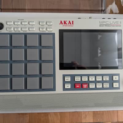 Akai MPC Live II Standalone Sampler / Sequencer Retro Edition 2020 - Present - Grey image 2