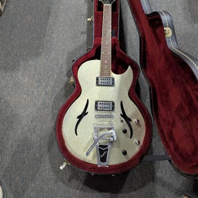 Michael Kelly Semi-hollow guitar - Glitter finish image 3