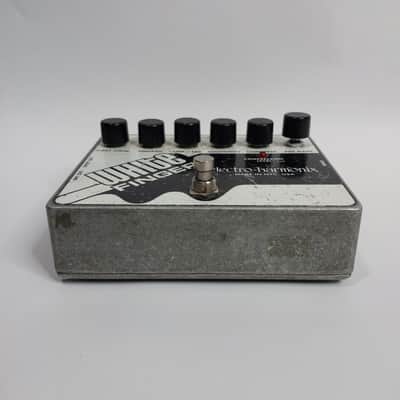 Electro-Harmonix White Finger Analog Optical Compressor with 40V Power Supply image 10