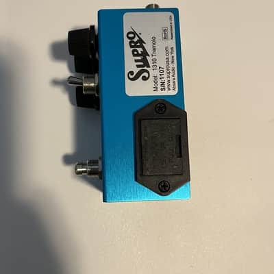 Supro 1310 Tremolo 2010s - Blue image 2