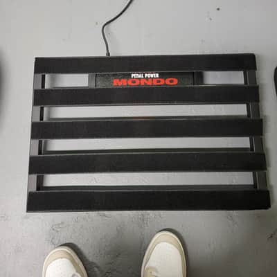 Pedaltrain 3 Board with Voodoo labs Mondo, gigbag, and flight case image 12
