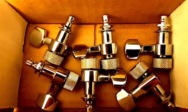 Generic Locking Tuners Chrome Locking Tuners - Chrome image 1