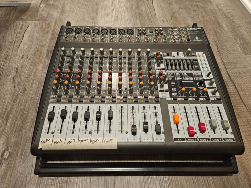 Behringer Europower PMP4000 1600-Watt 16-Channel Powered Mixer
