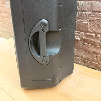 Mackie SRM450 v3 12" 1000W High-Definition Powered Loudspeaker (Single); Floor Example image 11