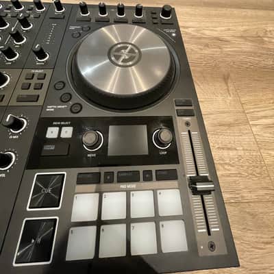 Native Instruments Traktor Kontrol S4 MK3 2018 - Black with Flight Case + LG Gram Laptop 17” (with traktor software installed) image 6