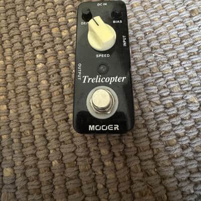 Mooer Trelicopter Tremolo Guitar Effect Pedal 2010s - Black image 1