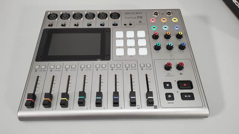 Zoom PodTrak P8 Multitrack Recording Mixer - Gray image 1