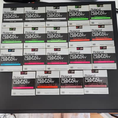 Roland S-220 Digital Sampler + Quick Disk Original Sound Library Collection image 4