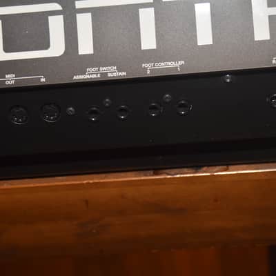Yamaha Montage M8x 88-Key Synthesizer  Black image 11
