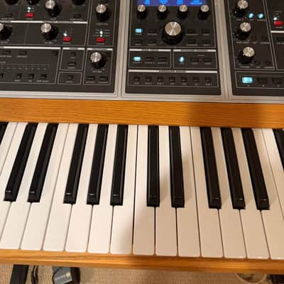 Moog One 8-Voice 61-Key Polyphonic Analog Synthesizer 2018 - Present - Black/Ash image 5