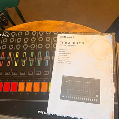 Roland TR-8S AIRA Rhythm Performer with Sample Playback 2018 - Present - Black image 4