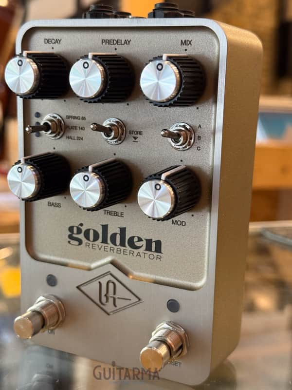 Universal Audio UAFX Golden Reverberator pedal image 1