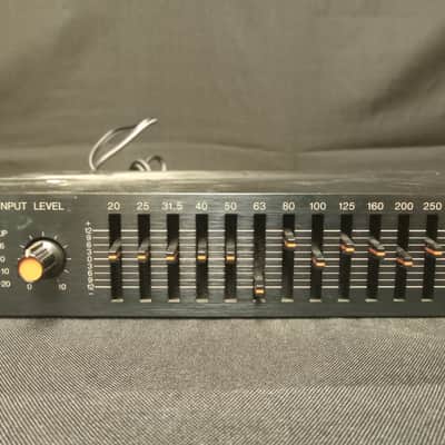 Yamaha GQ1031BII Graphic Equalizer - Black image 3