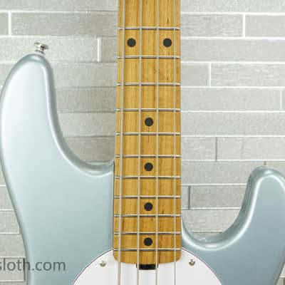 Sterling StingRay Ray34 - Firemist Silver image 3
