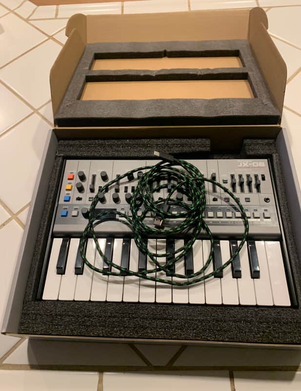 Roland JX-08 Boutique Series Polyphonic Synthesizer Module with K-25m Keyboard 2021 - Present - Black image 1