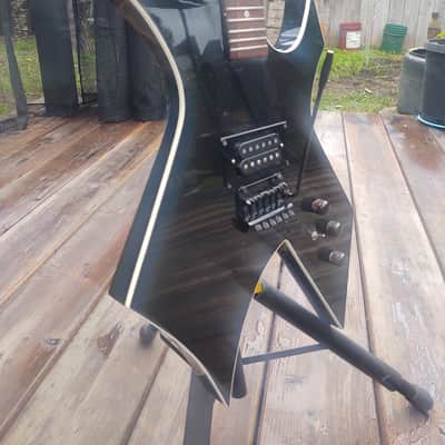 B.C. Rich Warlock II 83/84 Black With White Binding image 2