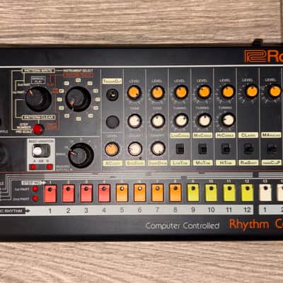 Roland TR-08 Rhythm Composer in Box with instruction manuals - Black image 2