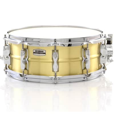 Yamaha 14 x 5.5-Inch Recording Custom Brass Snare Drum image 6