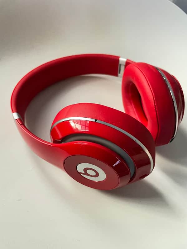 Beats by Dre Studio 2 Wireless with Noise Cancellation - Red image 1