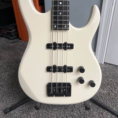 Carvin LB-20 1990 - Ivory image 2