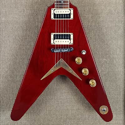1980 Dean V - 100% Original - Excellent Condition - Original Case and Case Candy image 1