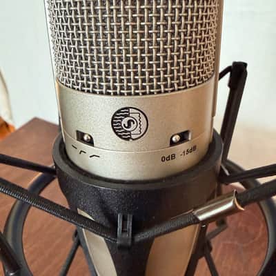 Shure KSM32 / SL Medium Diaphragm Cardioid Condenser Microphone 1998 - Present - Champagne image 4