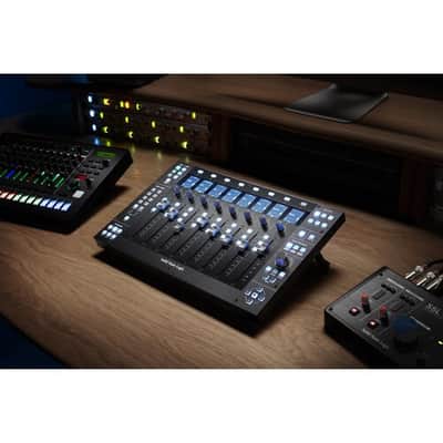 Solid State Logic UF8 Advanced DAW Controller image 3