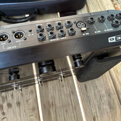 Line 6 Helix Floor 2015 - Present - Black electric guitar modulator multi effect pedal system image 3