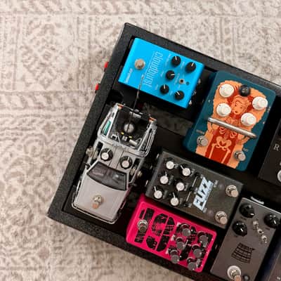 Bolt Custom Pedalboard - Gloss Sparkle Finish | Handmade image 12