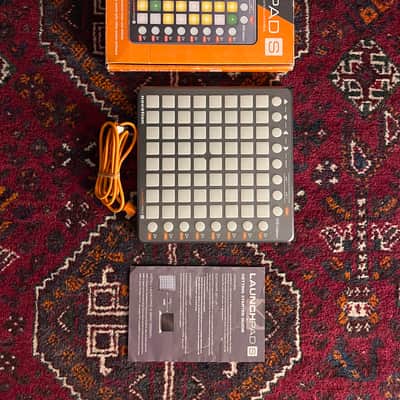 Novation Launchpad S Pad Controller 2013 - Black image 2