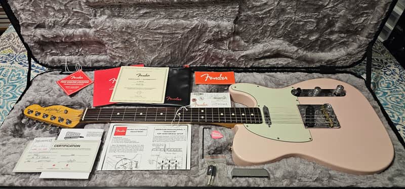 Fender American Professional II Telecaster 2021 - Shell Pink