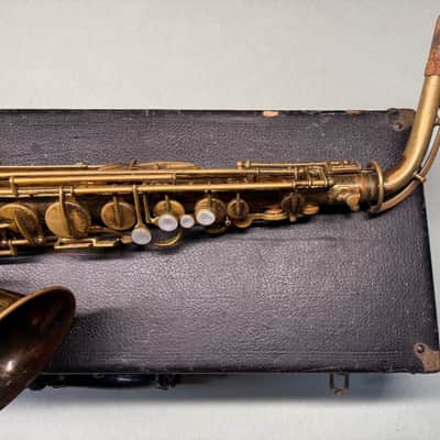 Vintage Buescher True Tone Low Pitch Saxophone (c.1925) – Serial #194484 – Original Case – No Mouthpiece image 6