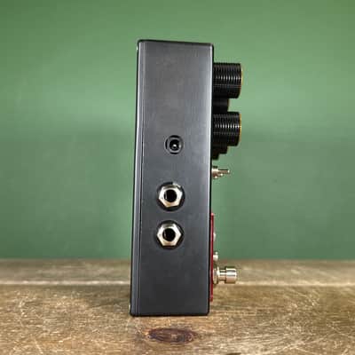 Walrus Audio Meraki Stereo Analog Delay 2024 - Present - Black / Red image 4