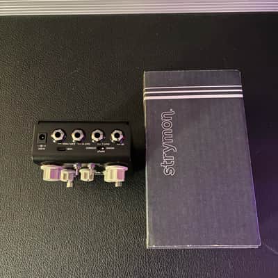 Strymon Flint Reverb and Tremolo V2 2022 - Present - Black image 2